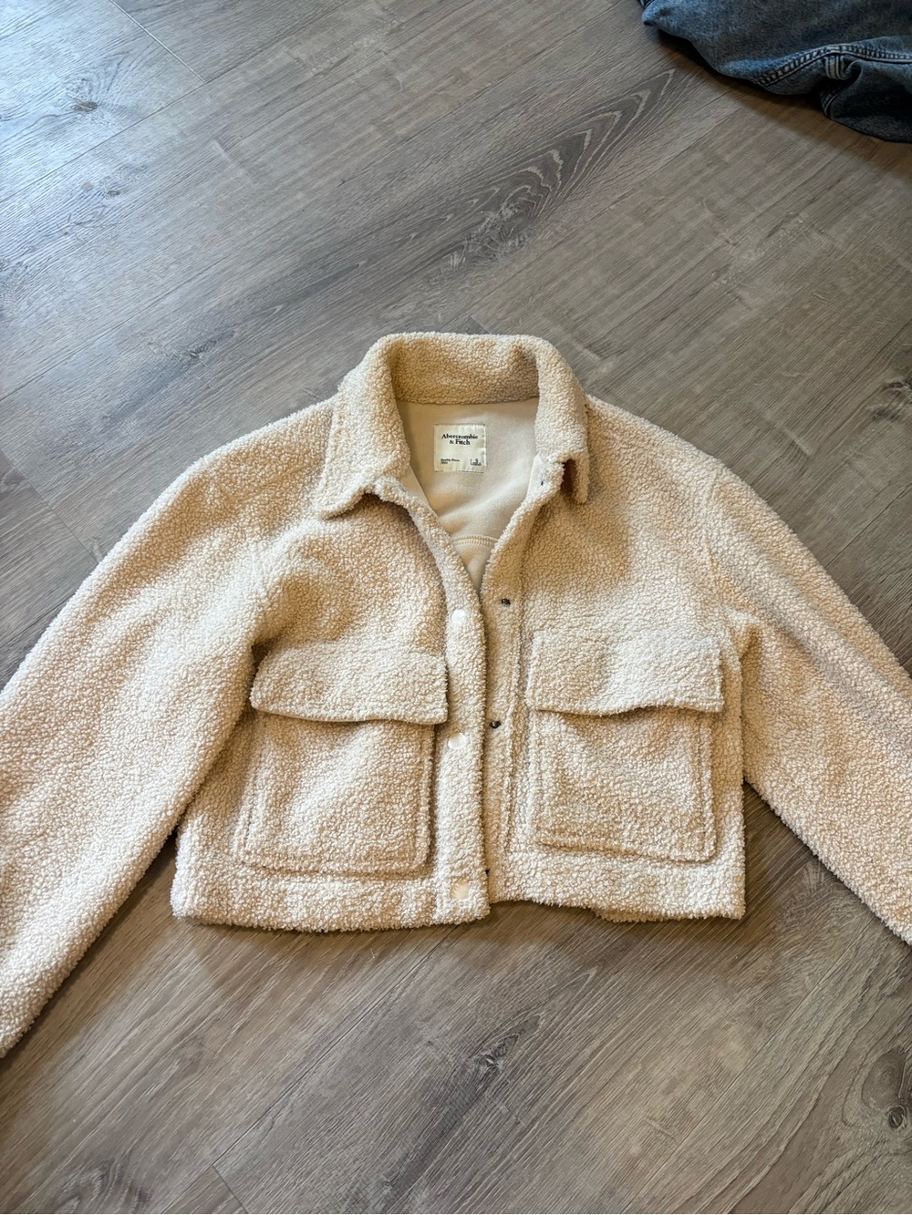 Abercrombie & Fitch Cream Sherpa Cropped Jacket